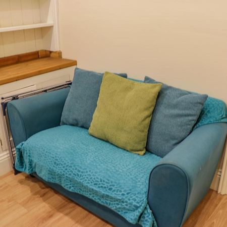 Apartment 6 Уитби Екстериор снимка