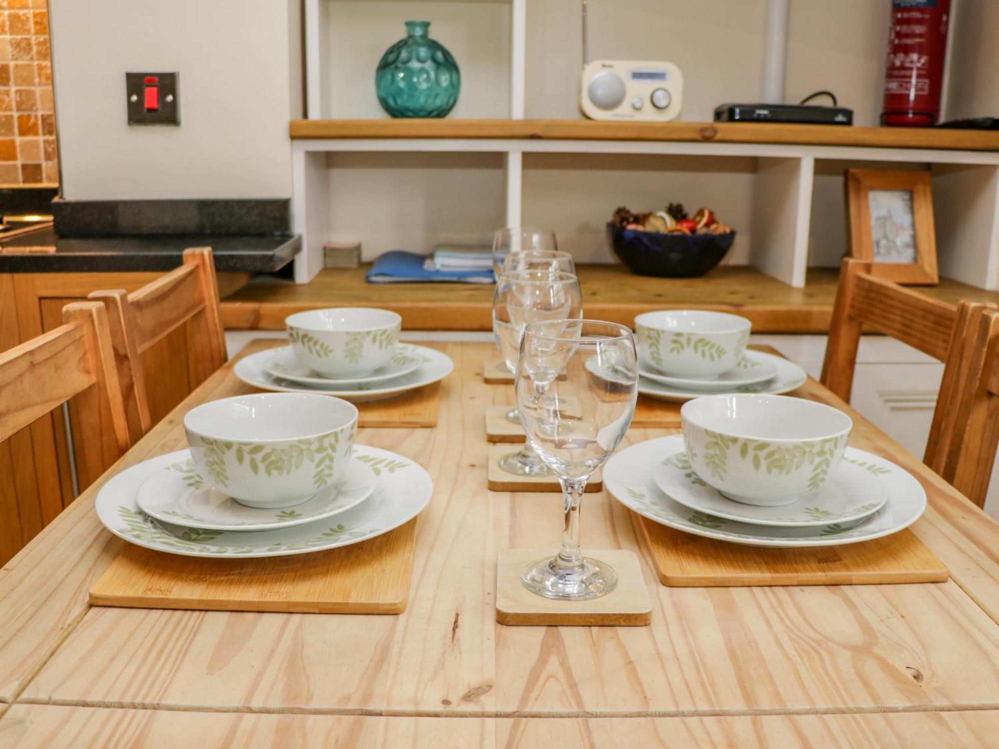 Apartment 6 Уитби Екстериор снимка