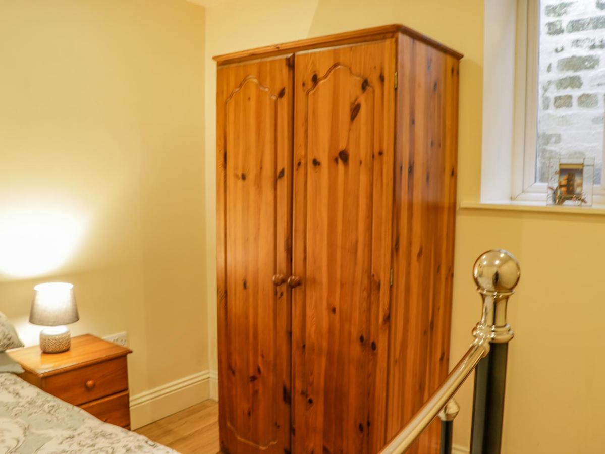 Apartment 6 Уитби Екстериор снимка